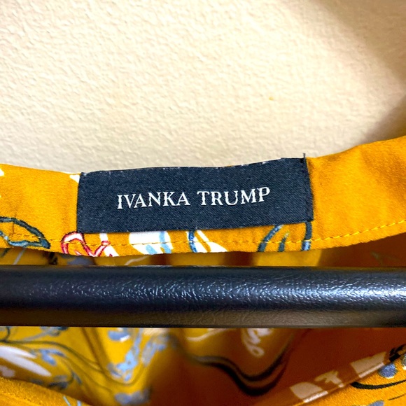 Blouse by Ivanka Trump - Picture 4 of 6